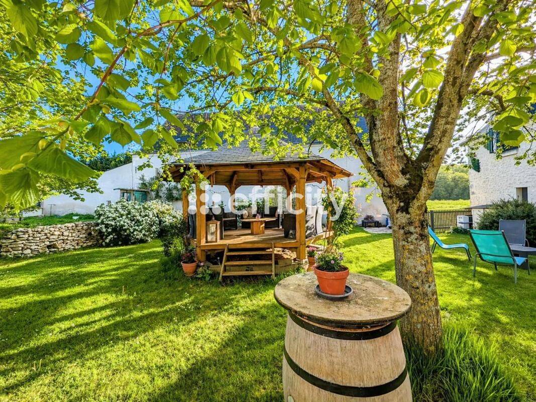 Maison 12 pièces 330 m² · à Cormery · 330 m² · 630 000 €