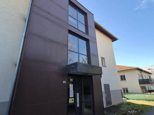 Appartement à vendre 125 000 € 1 pièce 34,1 m² RDC Eybens 38320