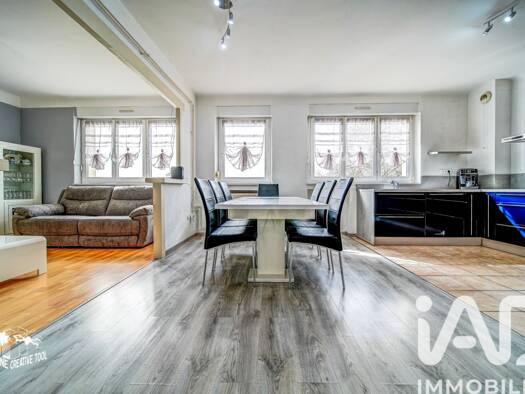 Appartement à vendre 106 000 € 4 pièces 2 chambres 94 m² Étage 1/3 Ouest Faulquemont 57380