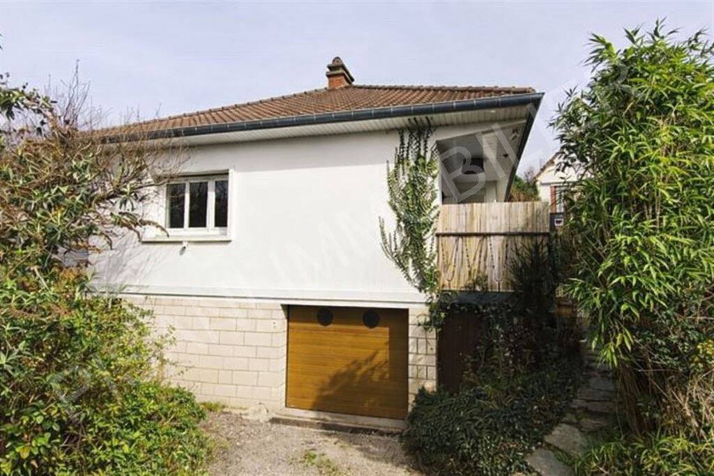 Maison 6 pièces 120 m² · à Lillebonne · 120 m² · 240 000 €
