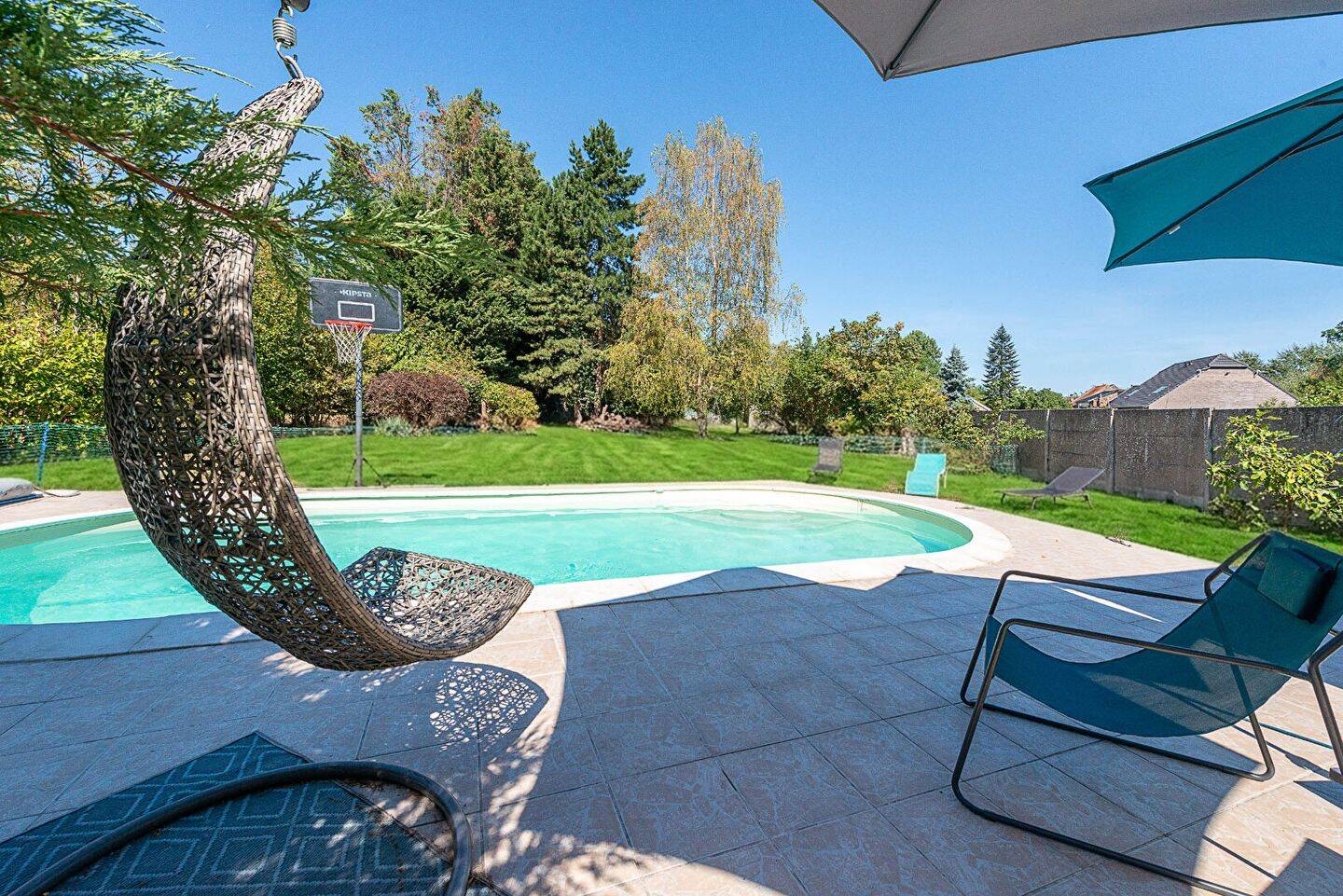 Maison 7 pièces 257 m² · à Vieux-Condé · 257 m² · 437 500 €