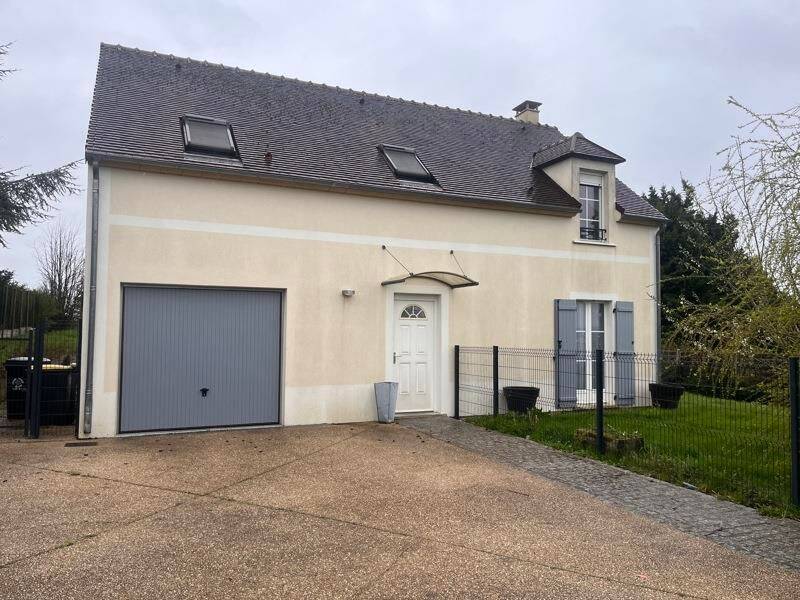 Maison 5 pièces 117 m² · à Marines · 117 m² · 381 500 €