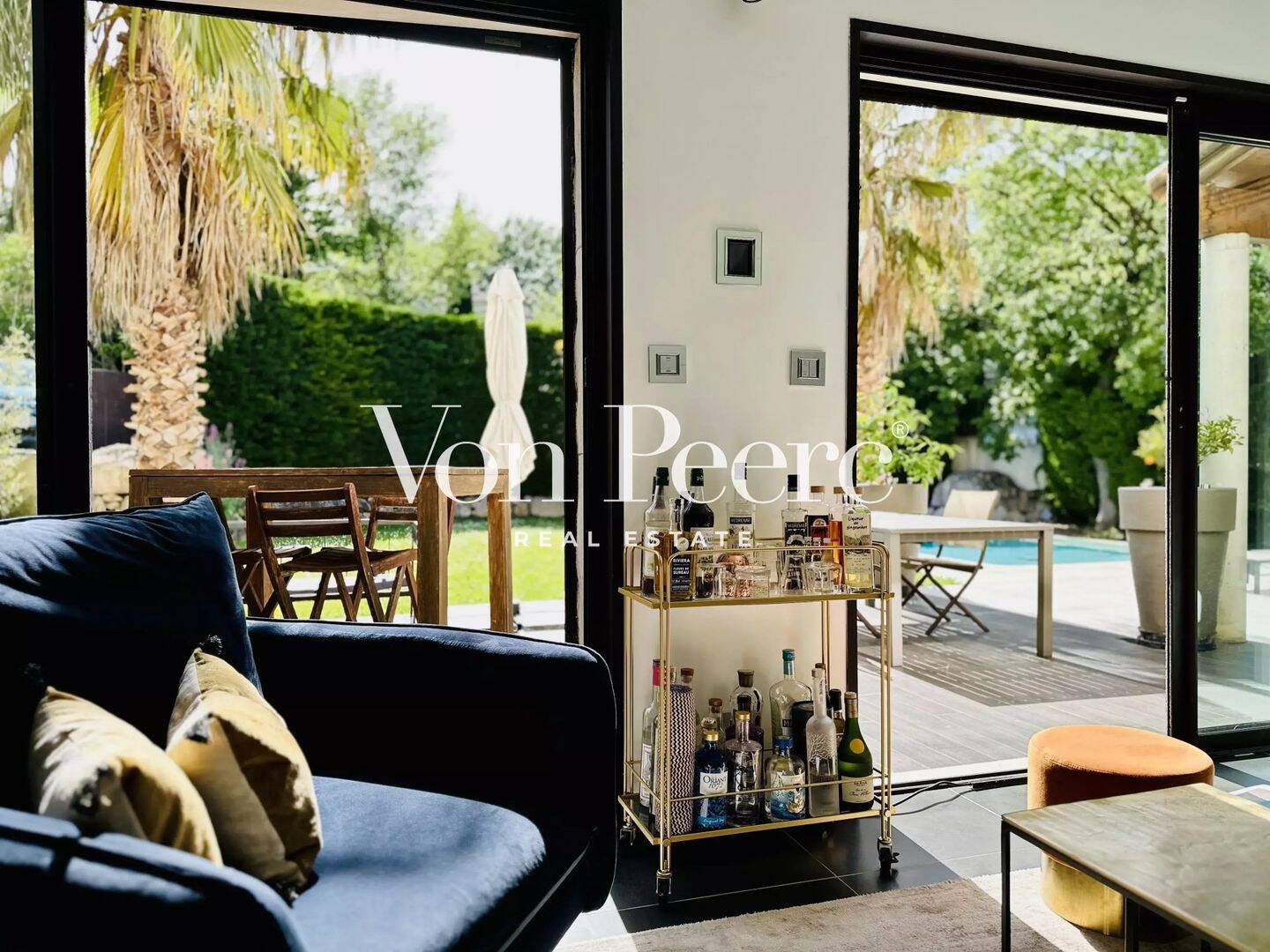 Maison 9 pièces 236 m² · à Rochefort-du-Gard · 236 m² · 789 000 €