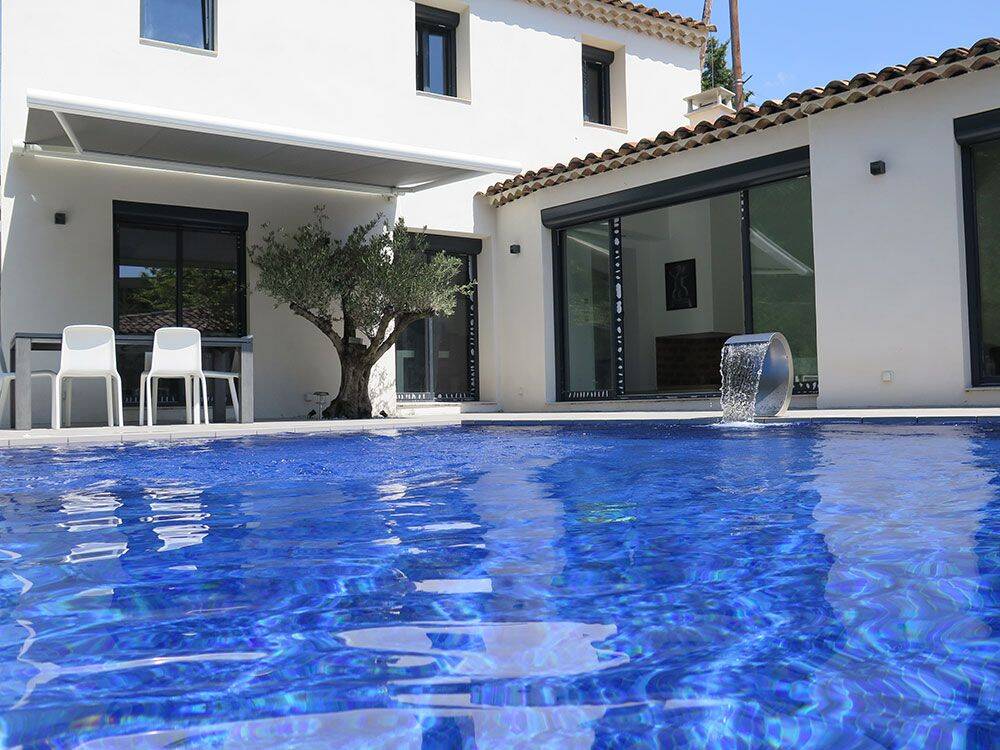 Maison 5 pièces 150 m² · à Aix-en-Provence · 150 m² · 4 600 €/mois