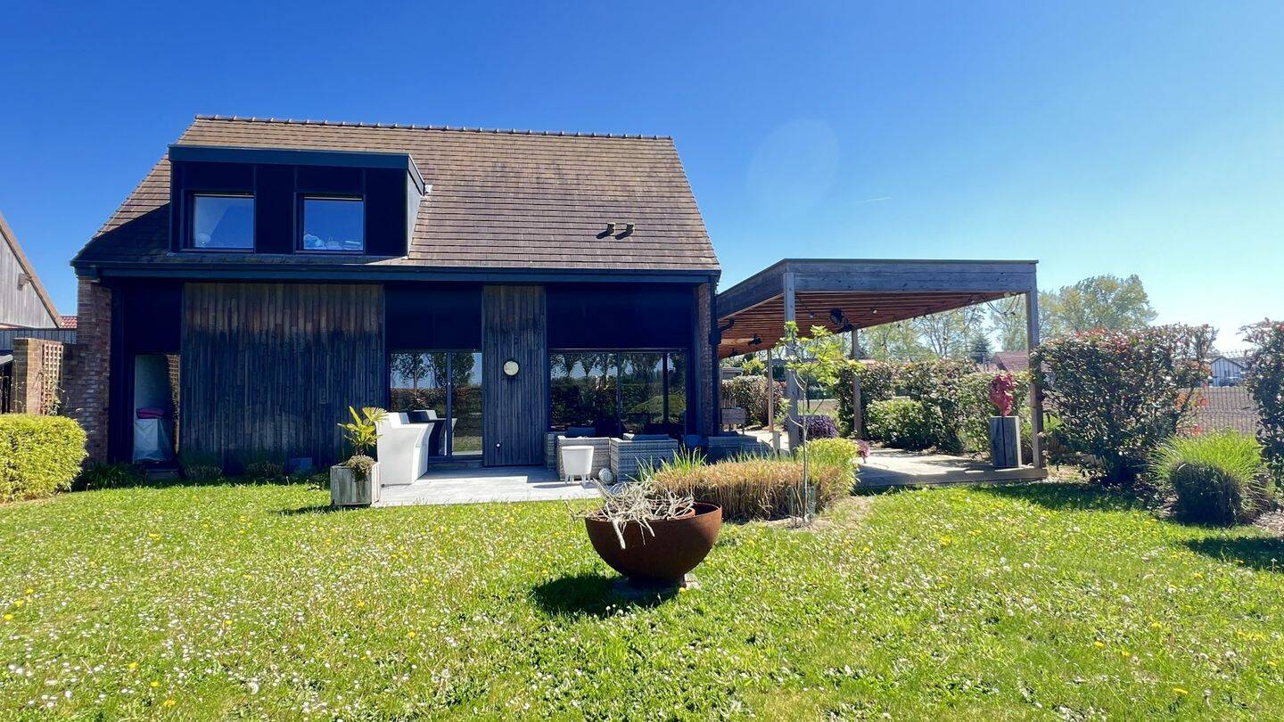 Maison 6 pièces 140 m² · à Mérignies · 140 m² · 509 000 €