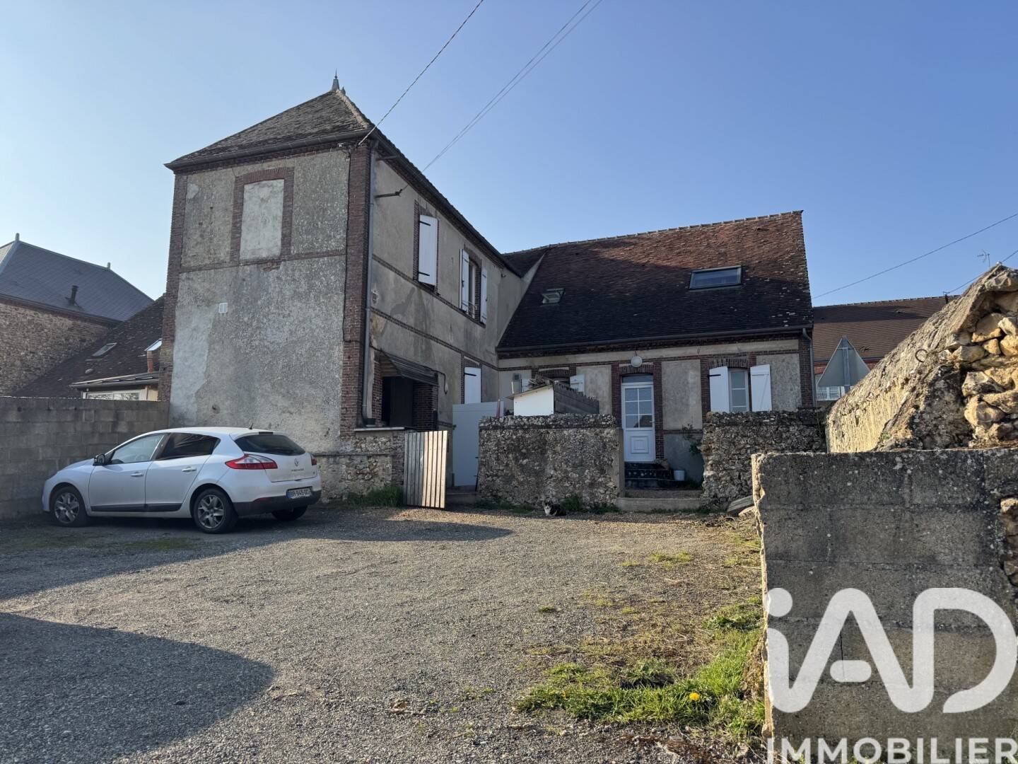 Maison 7 pièces 178 m² · à Champrond-en-Gâtine · 178 m² · 179 000 €