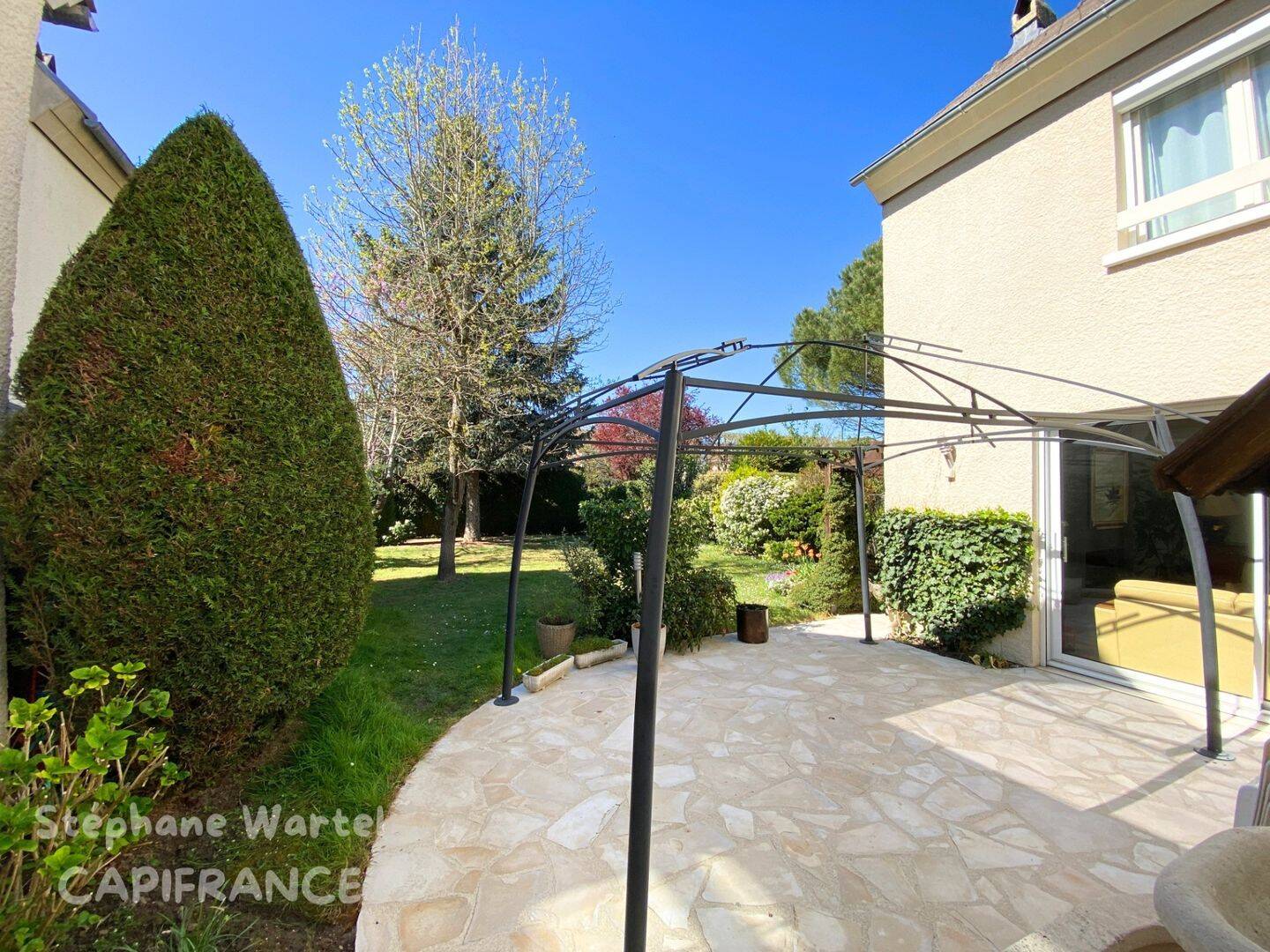 Maison 8 pièces 155 m² · à Chantilly · 155 m² · 695 000 €
