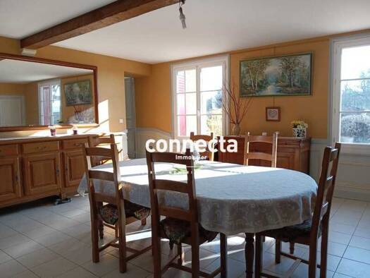 Maison à vendre 294 000 € 8 pièces 5 chambres 228 m² 8 182 m² de terrain Luzillé 37150