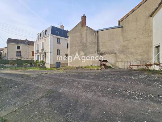 Immeuble à vendre 470 000 € 149 m² Flins-sur-Seine 78410