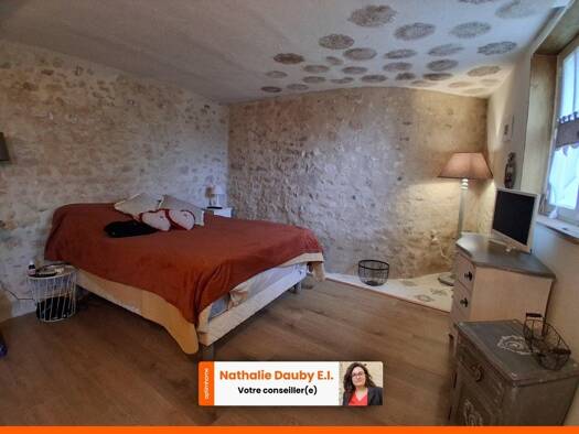 Maison à vendre 185 000 € 6 pièces 4 chambres 160 m² 4 155 m² de terrain Saint-Marcel 36200