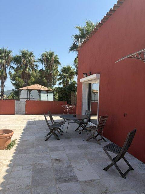 Maison 3 pièces 56 m² · à Sanary-sur-Mer · 56 m² · 1 060 €