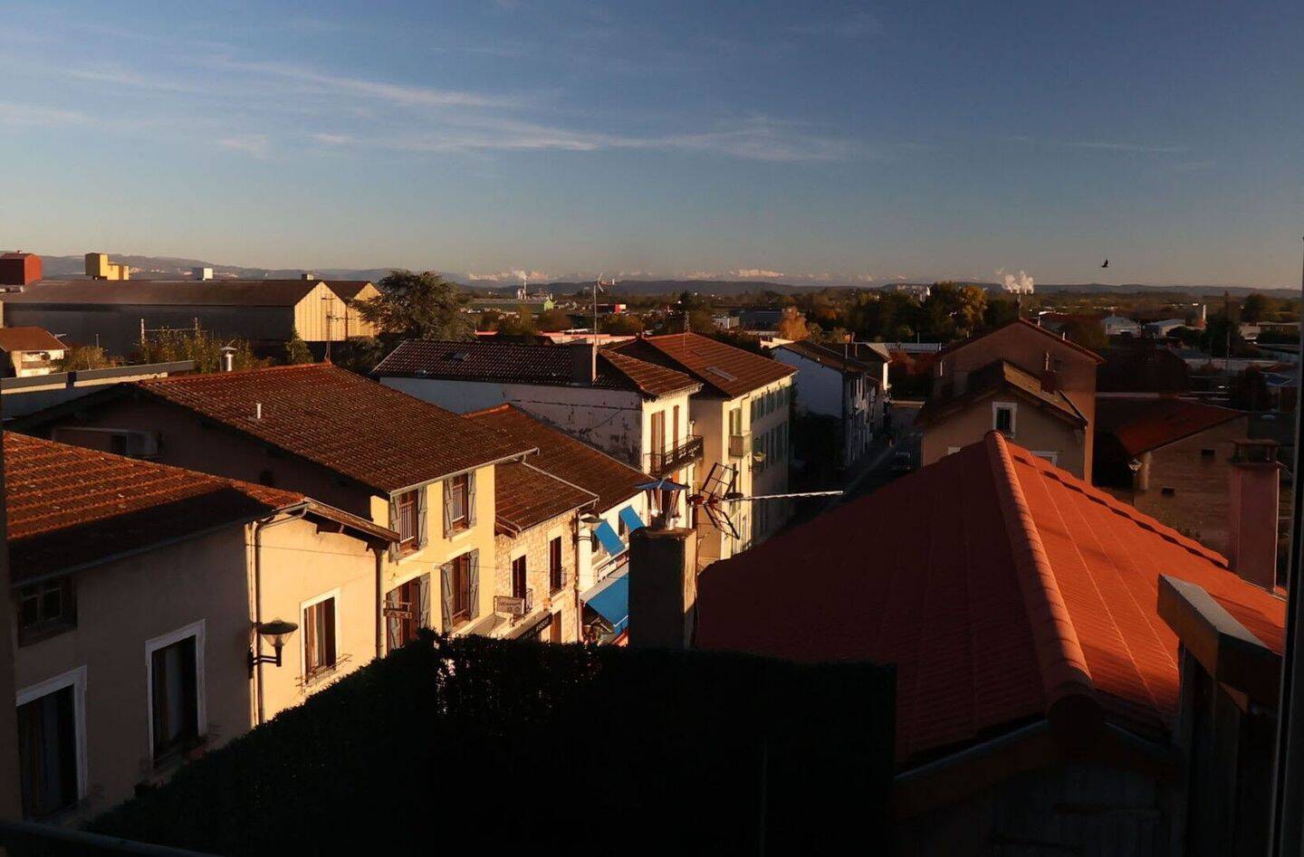 Appartement 3 pièces 104 m² · à Meximieux · 104 m² · 878 €