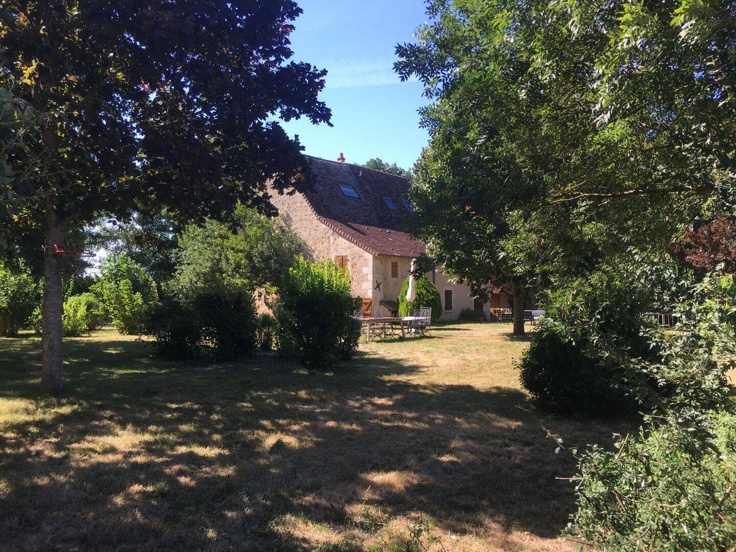 Maison 7 pièces 222 m² · à Arcisses · 222 m² · 320 000 €