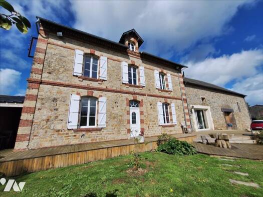 Maison à vendre 618 900 € 6 pièces 4 chambres 210 m² 45 000 m² de terrain Les Loges 14240