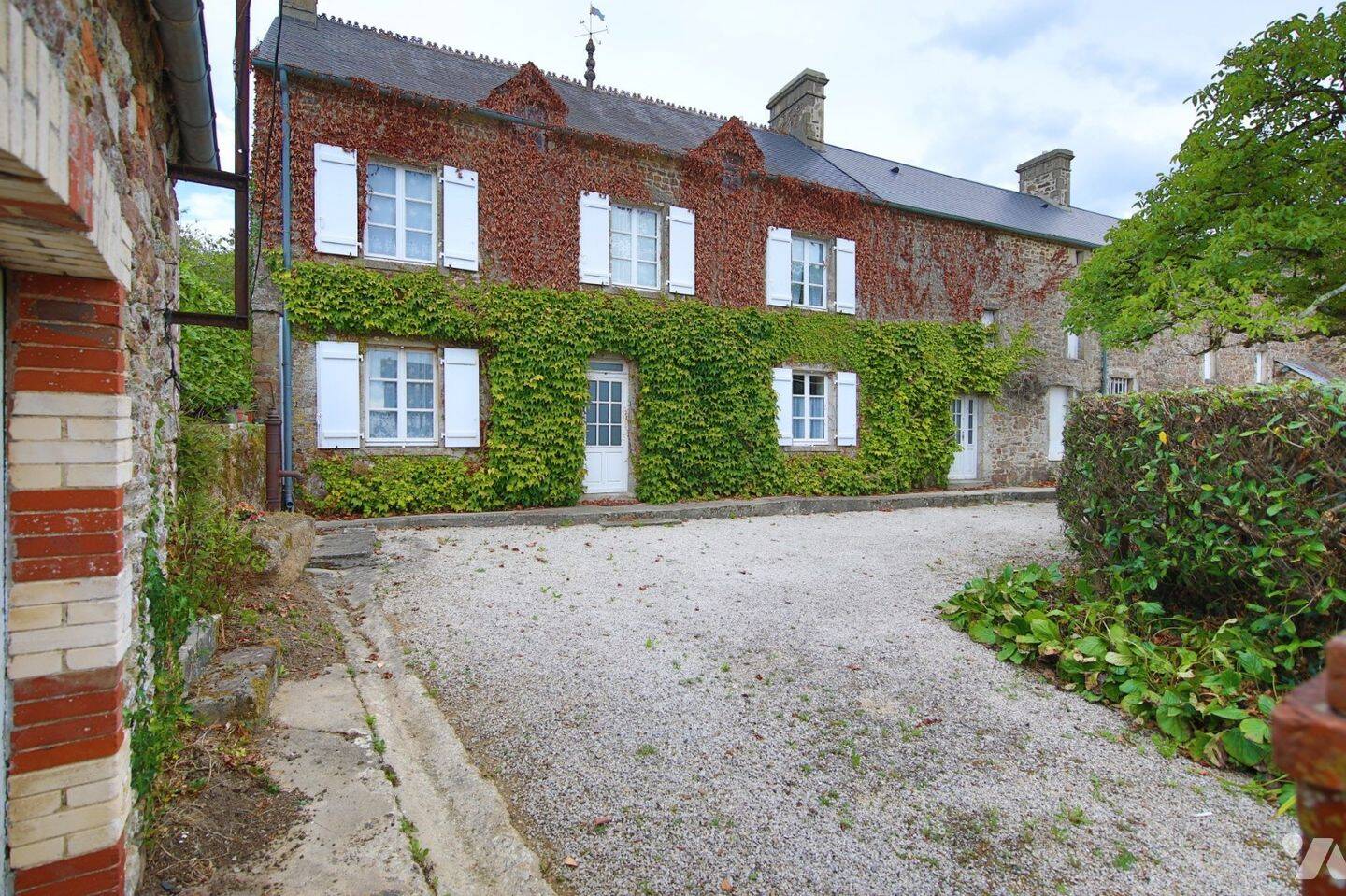 Maison 5 pièces 118 m² · à Négreville · 118 m² · 272 600 €