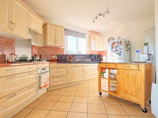 Appartement à vendre 169 000 € 3 pièces 2 chambres 59 m² Étage 1/1 Pignans 83790