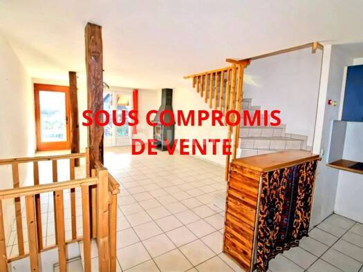 Appartement à vendre 329 000 € 5 pièces 3 chambres 101 m² Étage 1/3 Peillonnex 74250