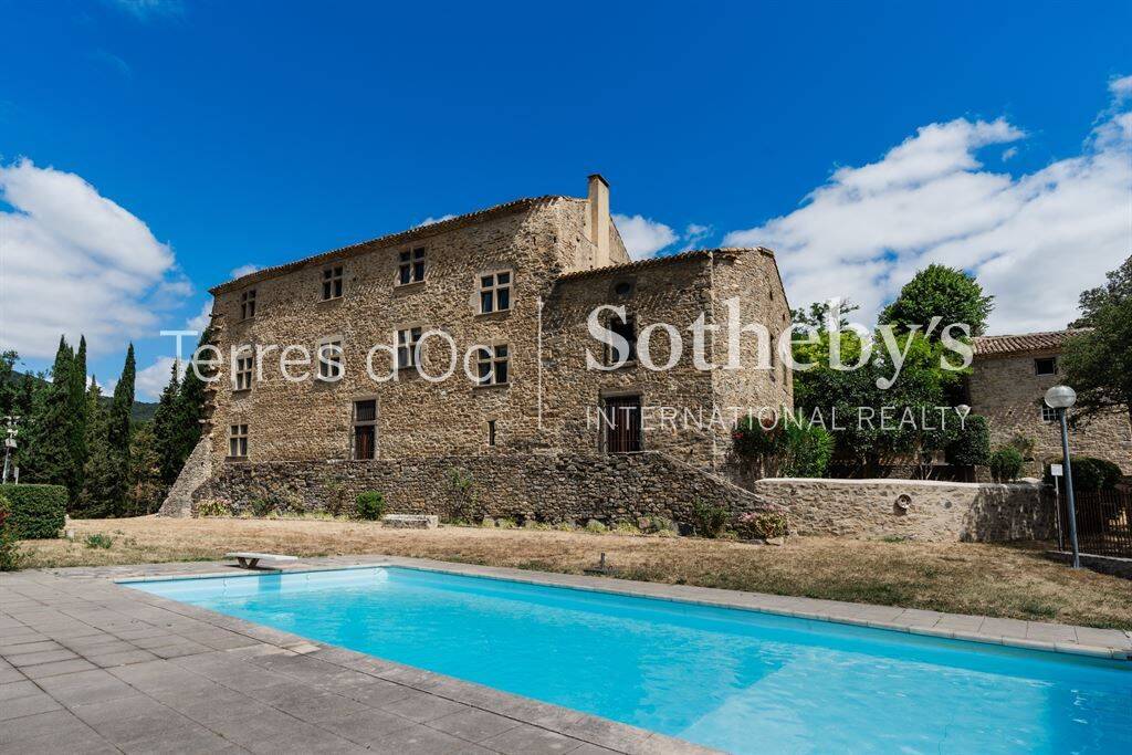 Maison 31 pièces 200 m² · à Carcassonne · 200 m² · 1 050 000 €
