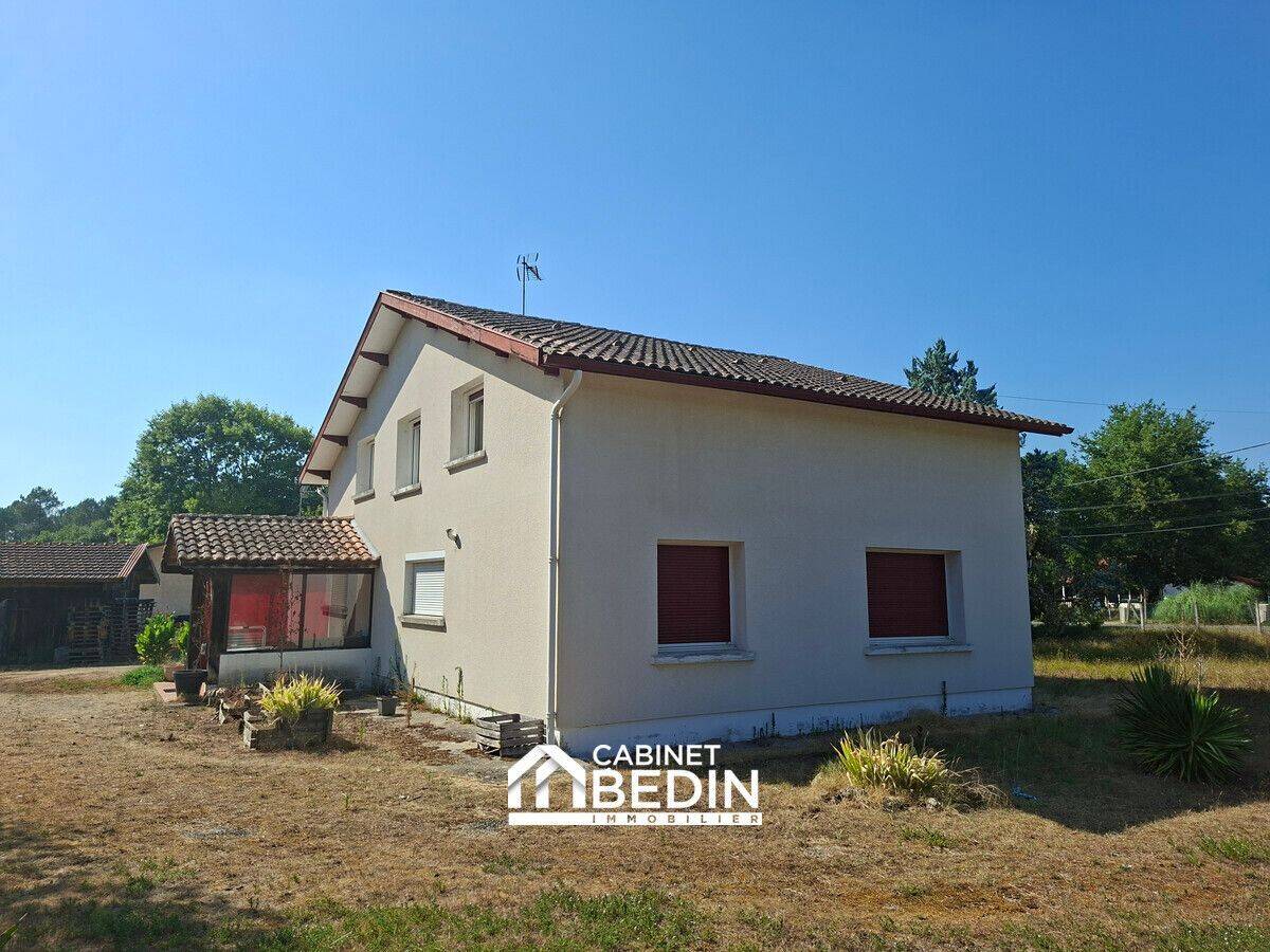Maison 6 pièces 200 m² · à Captieux · 200 m² · 234 000 €