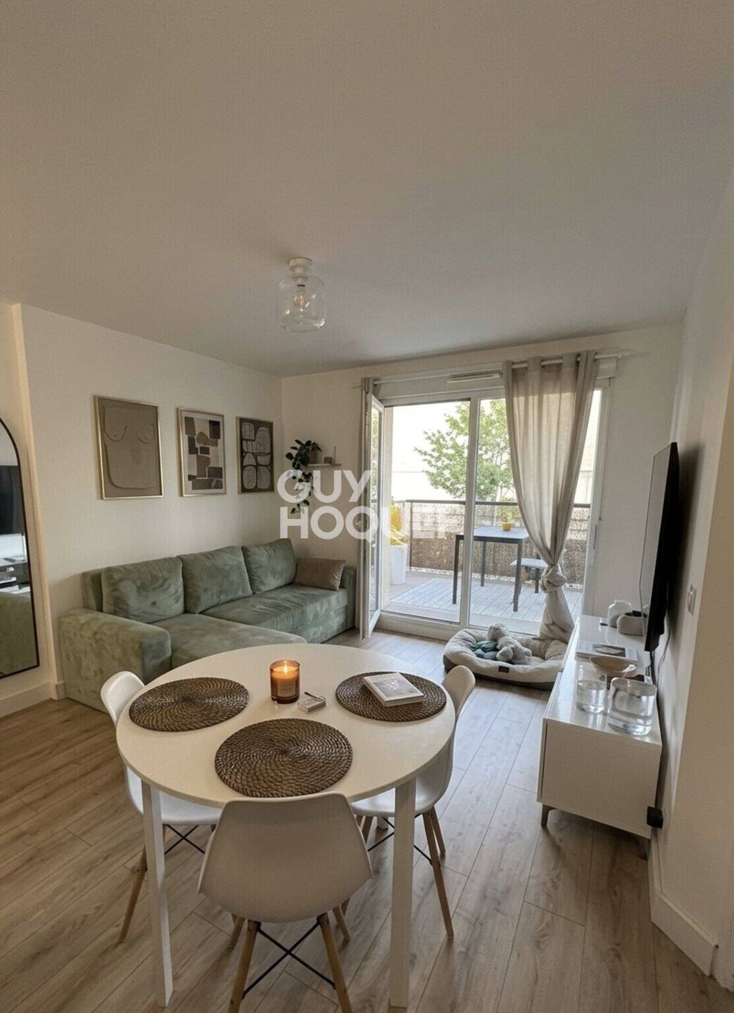 Appartement 2 pièces 37 m² · à Vénissieux · 37 m² · 930 €