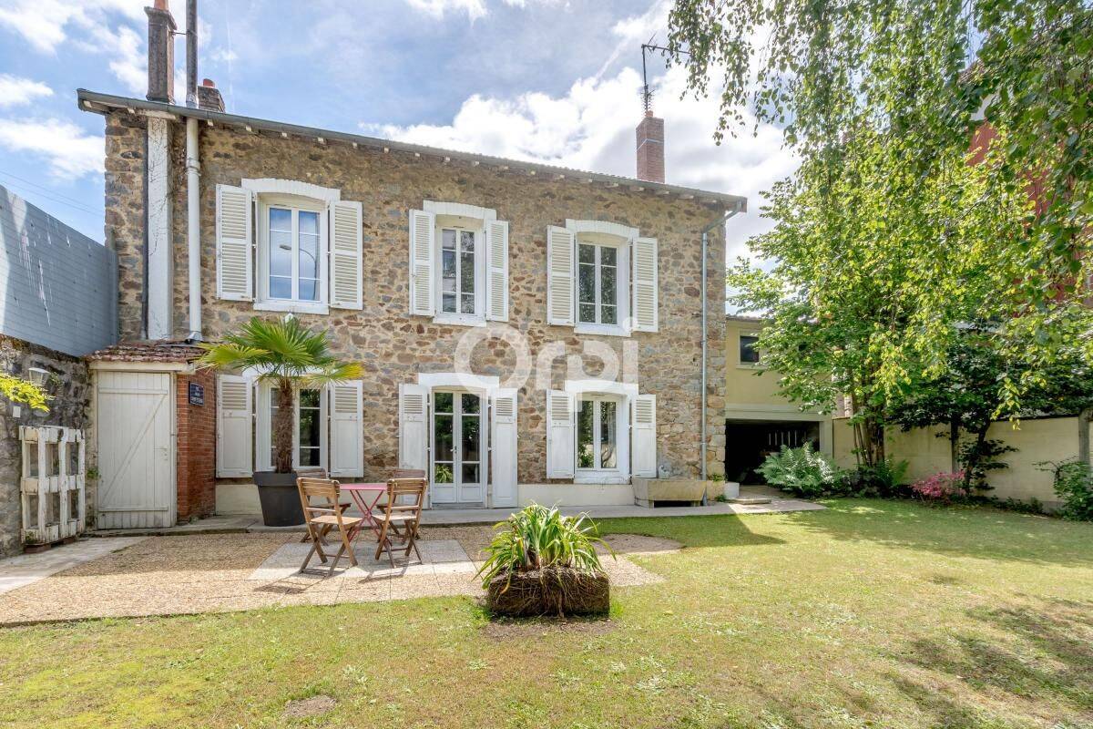 Maison 6 pièces 114 m² · à Limoges · 114 m² · 229 900 €
