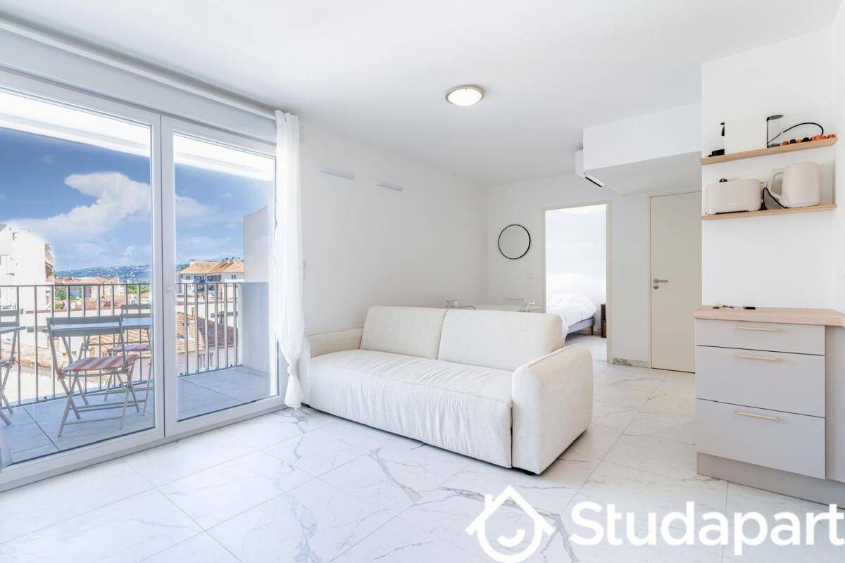 Appartement 2 pièces 38 m² · à Saint-Laurent-du-Var · 38 m² · 1 150 €