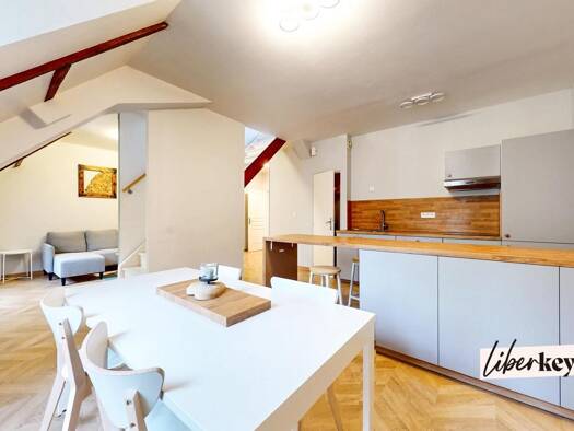 Duplex à vendre 264 500 € 3 pièces 2 chambres 86 m² Étage 4/4 Grammont Tours 37000