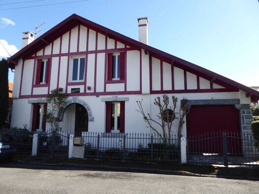 Maison à vendre 185 000 € 7 pièces 5 chambres 186 m² 358 m² de terrain Sarsan-Anclades Lourdes 65100