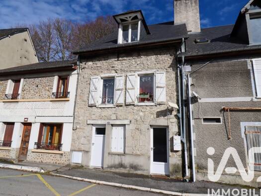Immeuble à vendre 107 000 € 143 m² Couzergues Ussel 19200
