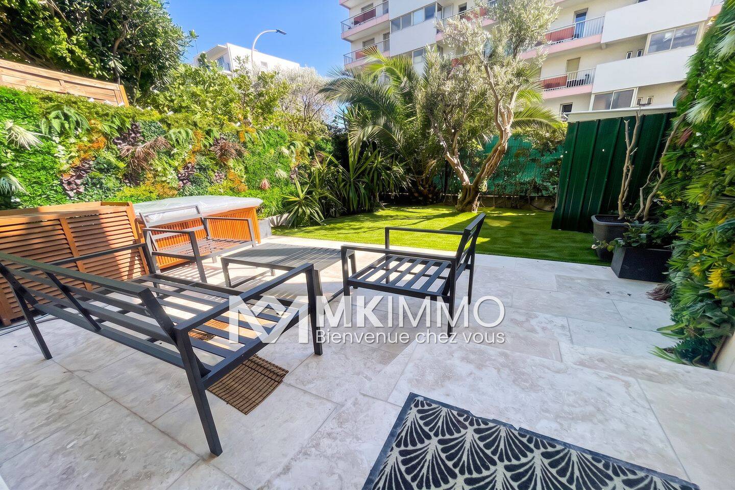 Appartement 2 pièces 32 m² · à Antibes · 32 m² · 950 €/mois