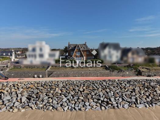 Maison à vendre 894 000 € 10 pièces 7 chambres 235 m² 962 m² de terrain Agon-Coutainville 50230