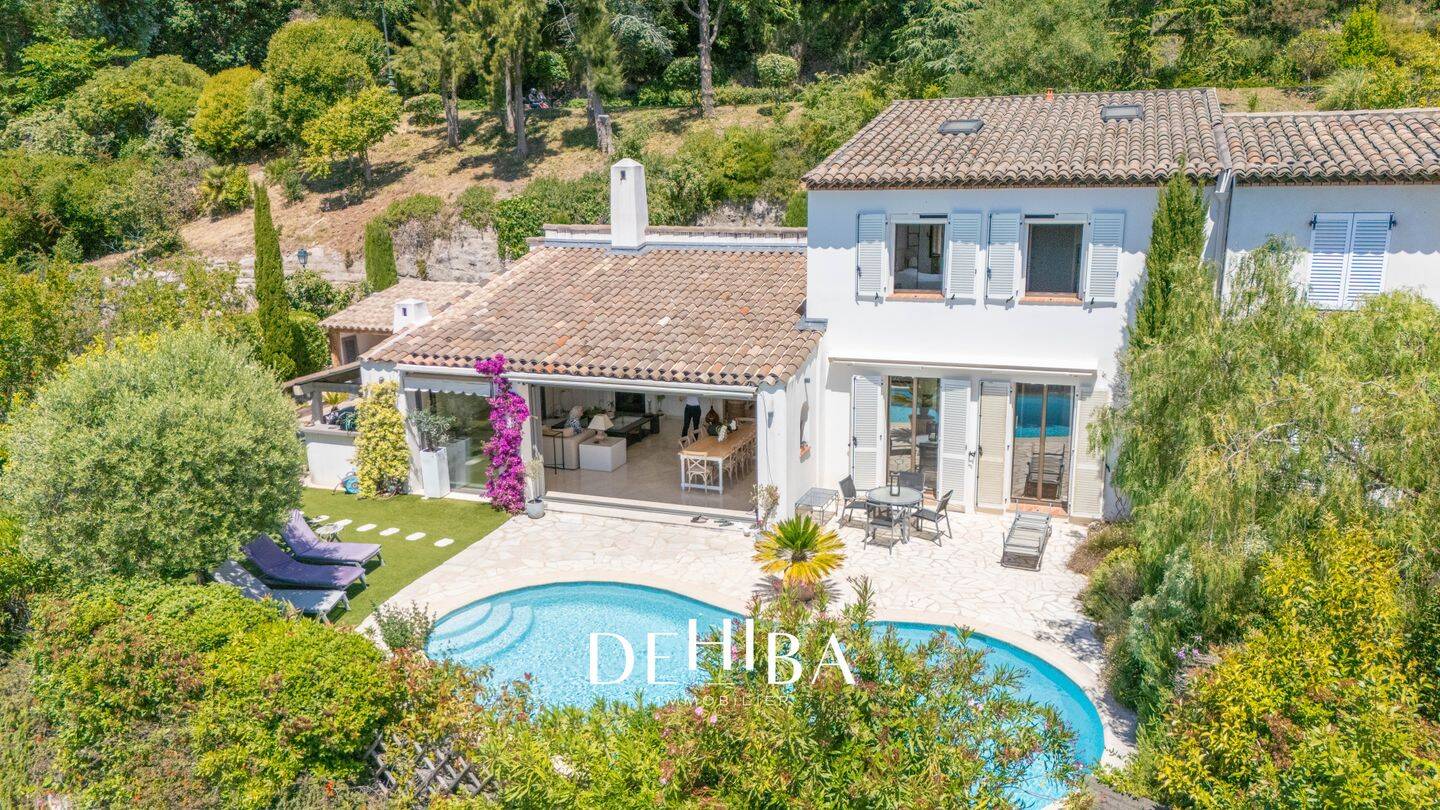 Maison 5 pièces 156 m² · à Villeneuve-Loubet · 156 m² · 1 890 000 €