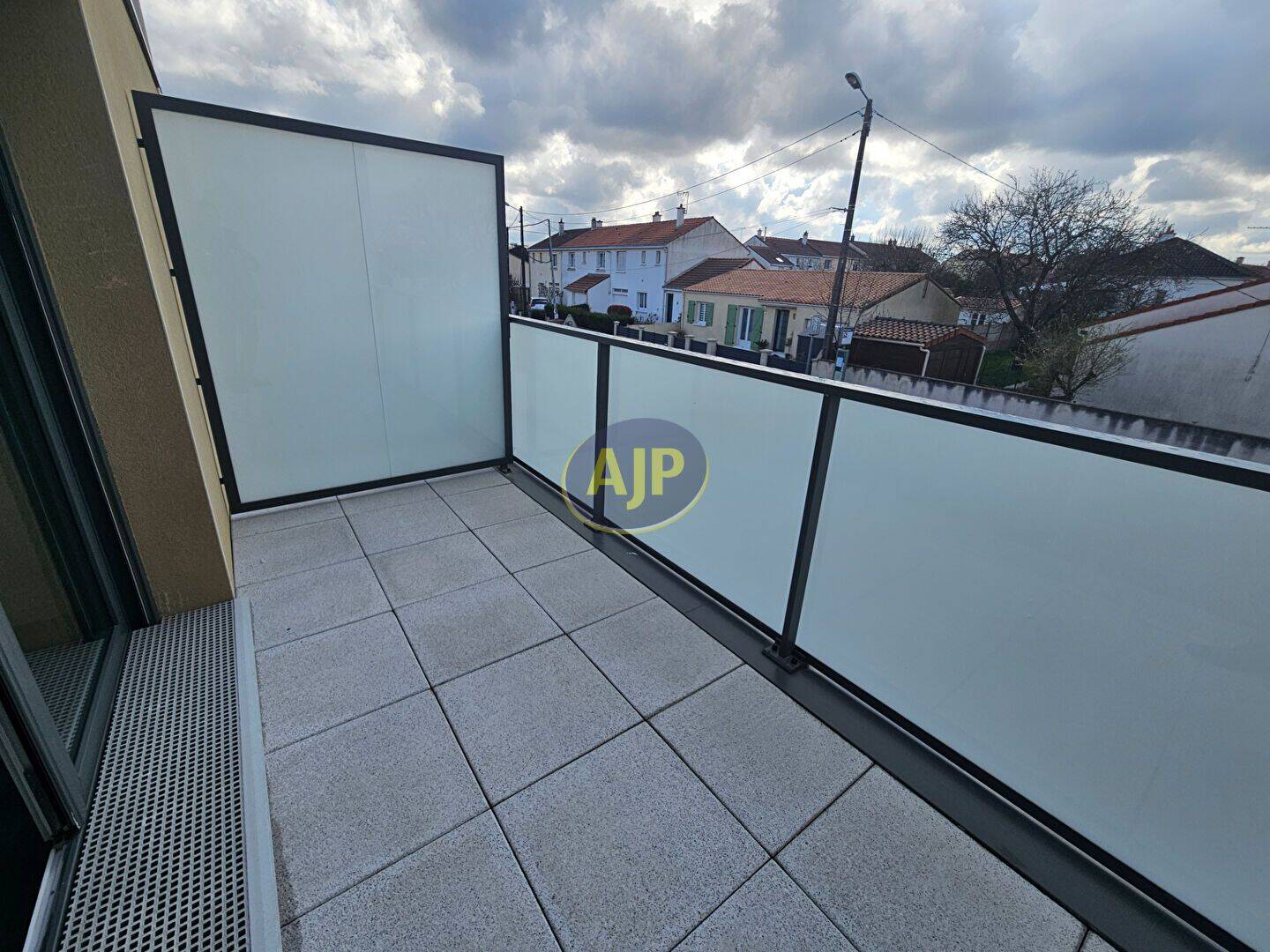 Appartement 2 pièces 45 m² · à Saint-Sébastien-sur-Loire · 44,7 m² · 660 €