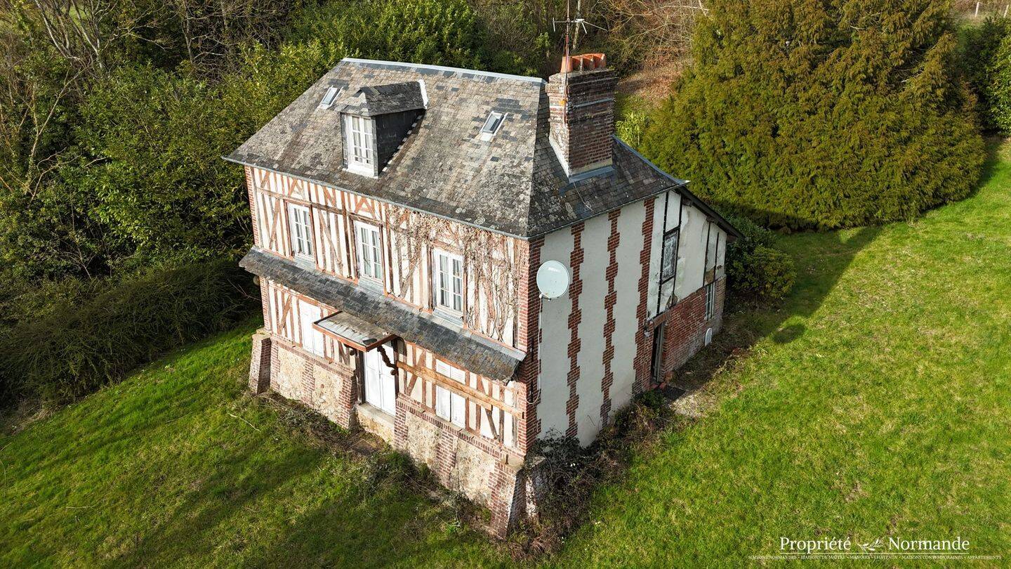 Maison 6 pièces 117 m² · à Pont-l'Évêque · 117 m² · 199 000 €