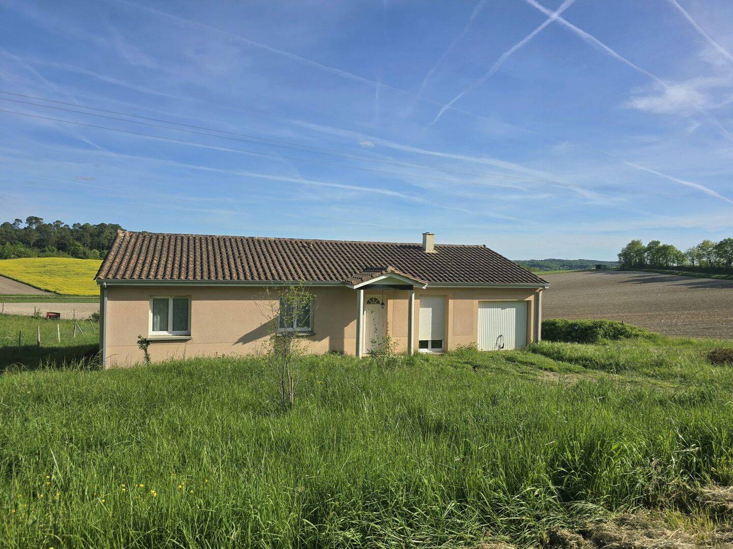 Maison 4 pièces 100 m² · à Bonnes · 100 m² · 151 500 €