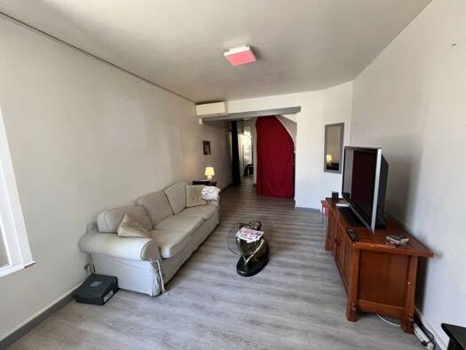 Maison à vendre 117 568 € 4 pièces 3 chambres 122 m² 95 m² de terrain Valence 82400