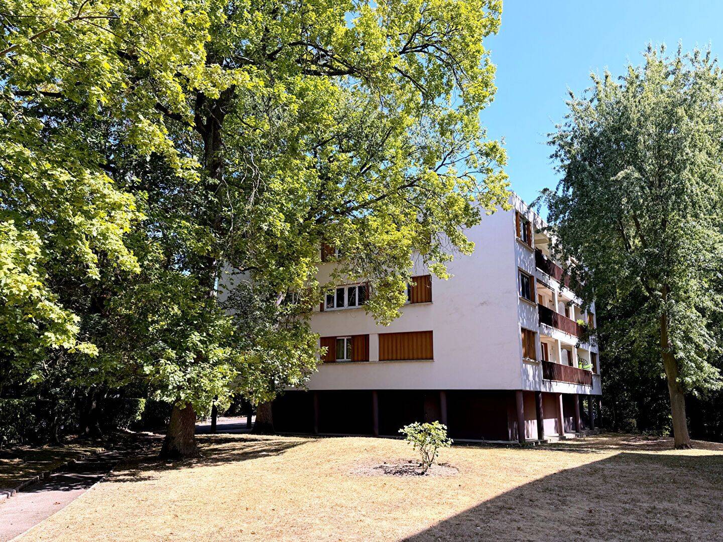 Appartement 4 pièces 78 m² · à Le Raincy · 78 m² · 1 350 €