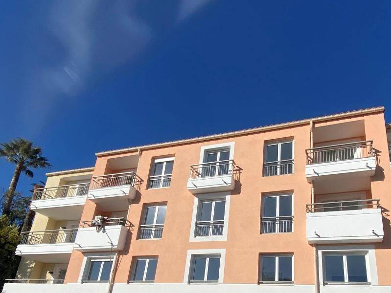 Appartement 2 pièces 43 m² · à Châteauneuf-Grasse · 43,4 m² · 733 €/mois