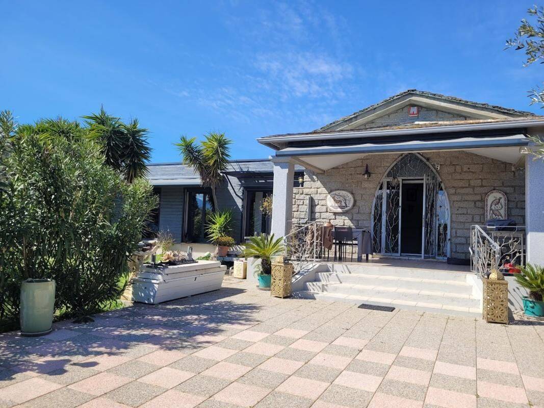 Maison 4 pièces 140 m² · à Borgo · 140 m² · 555 000 €