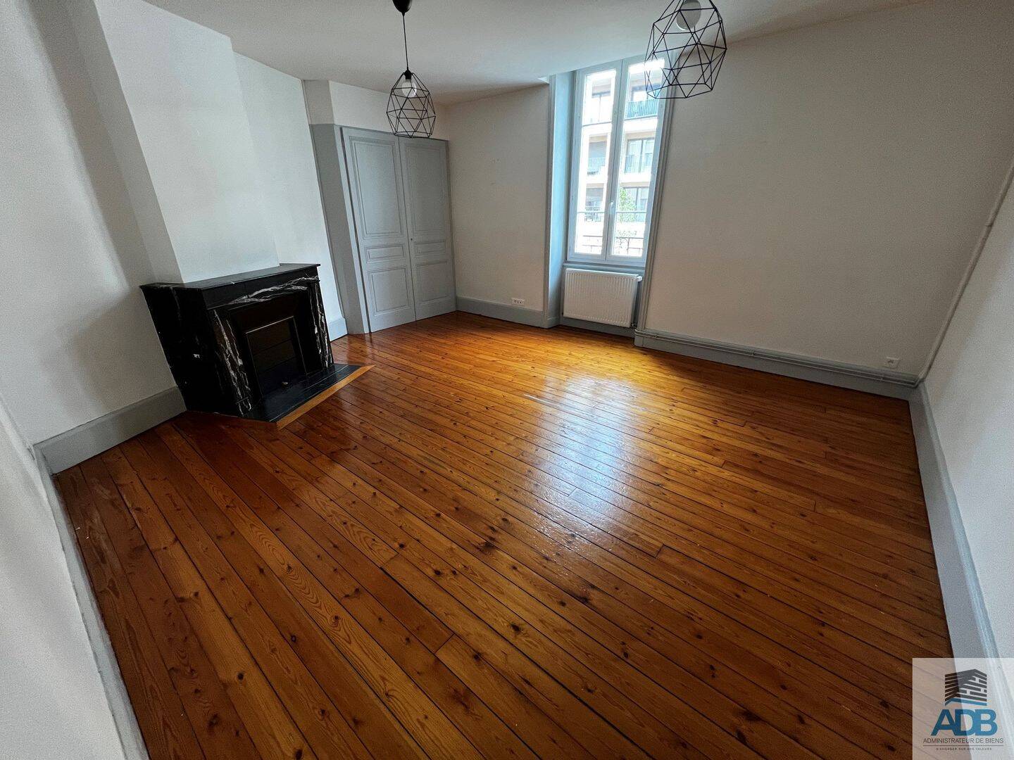 Appartement 5 pièces 104 m² · à Roanne · 104 m² · 670 €/mois