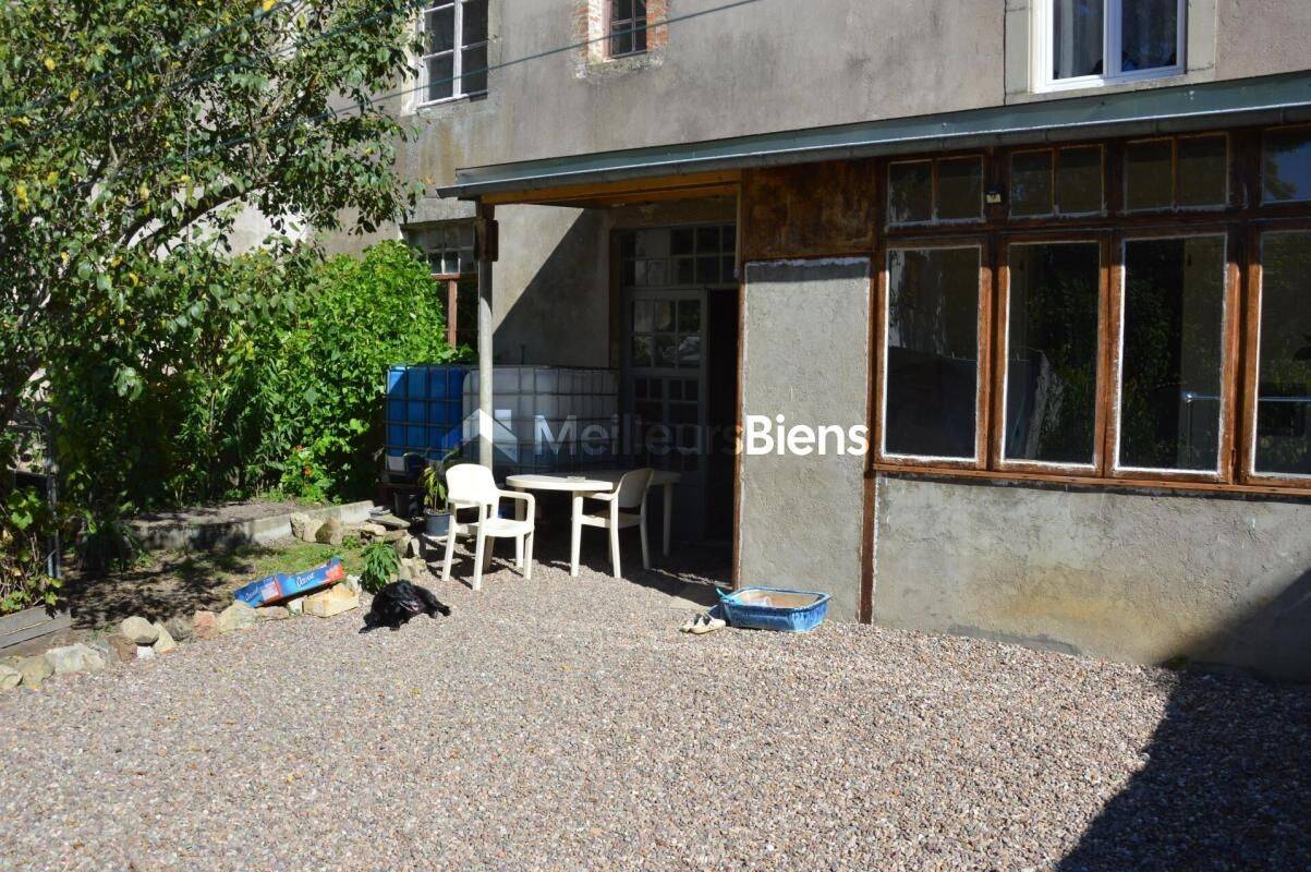 Maison 5 pièces 142 m² · à Bourbonne-les-Bains · 142 m² · 91 000 €