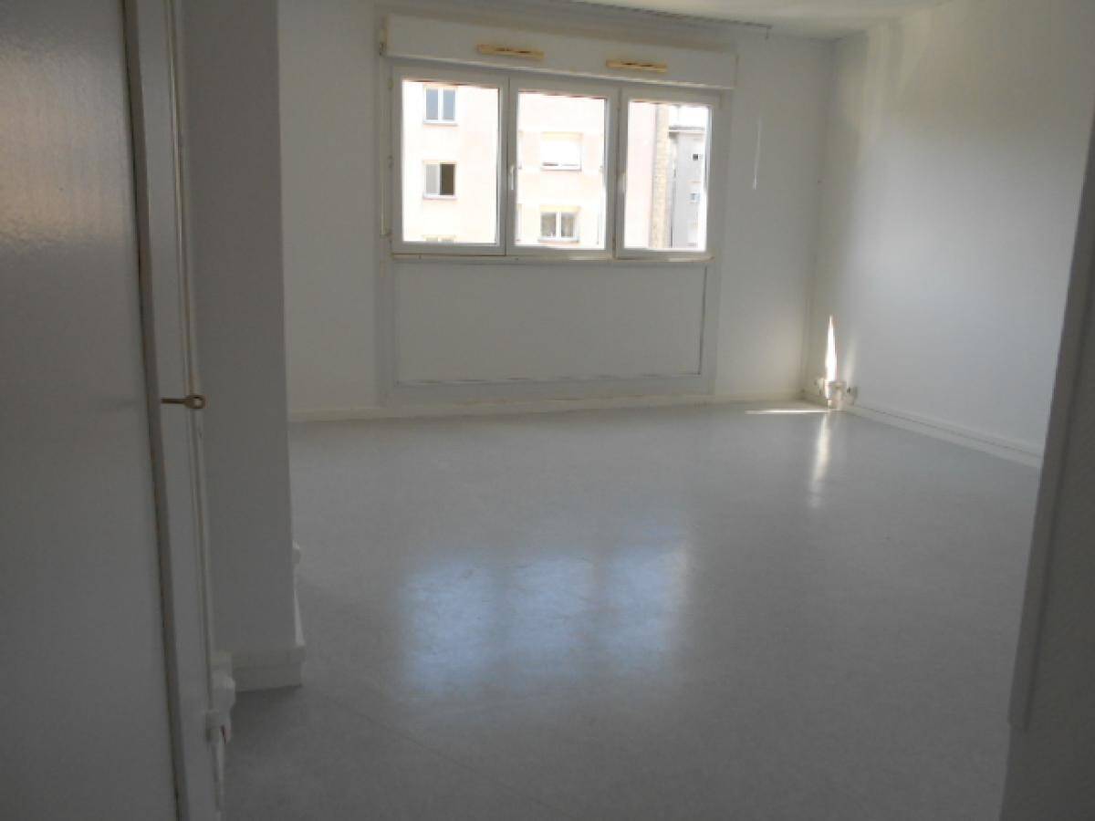 Appartement 4 pièces 67 m² · à Reims · 67 m² · 86 400 €