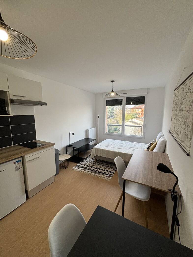 Appartement à louer 620 € 1 pièce 24 m² RDC Côte Pavée-L Hers-La Terrasse Toulouse 31500