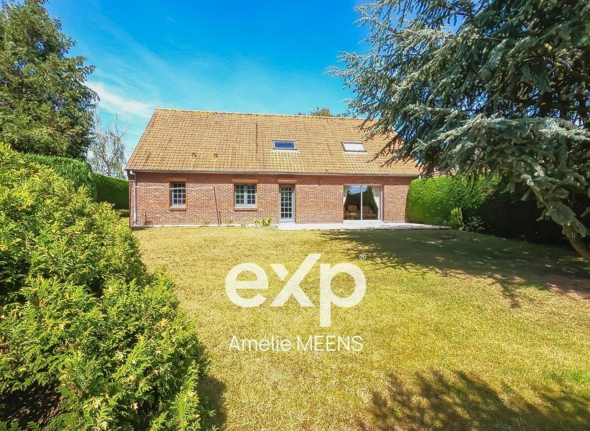 Maison 7 pièces 156 m² · à Esquelbecq · 156 m² · 279 000 €