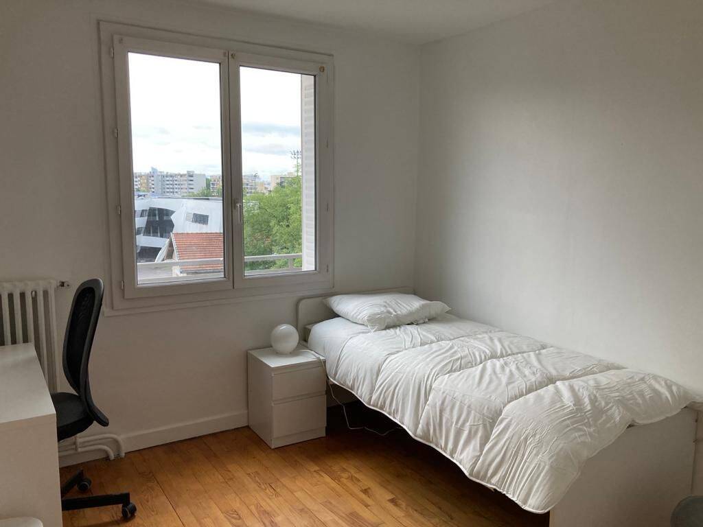 1 pièce 70 m² · à Villeurbanne · 70 m² · 475 €/mois