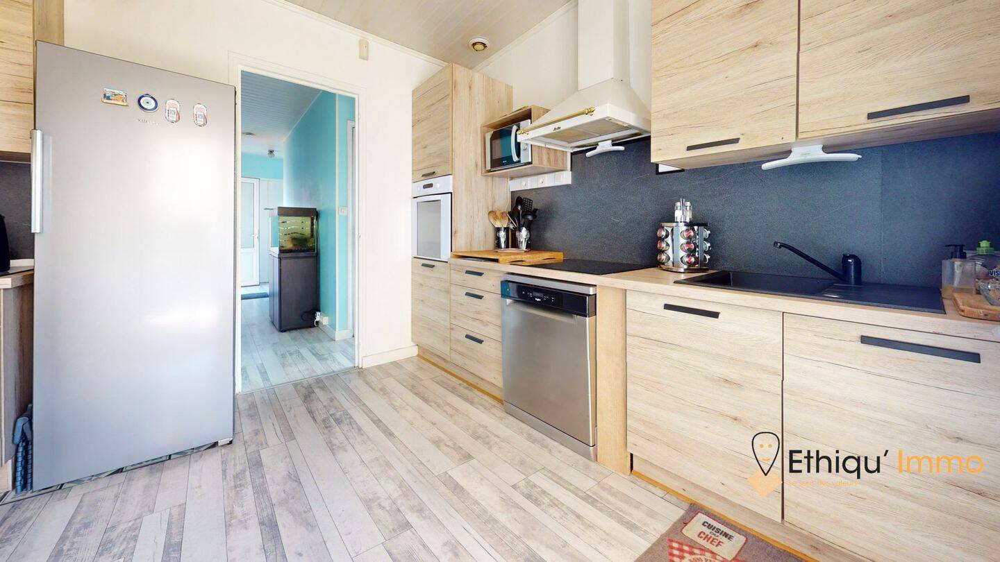 Maison 5 pièces 80 m² · à Saint-Lyé · 80 m² · 222 600 €