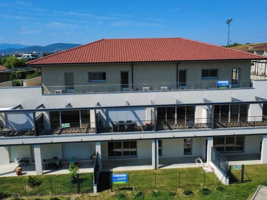 Appartement à vendre - neuf 275 000 € 3 pièces 2 chambres 79,8 m² dès le 31/03/2026 Centre Ville Annonay 07100