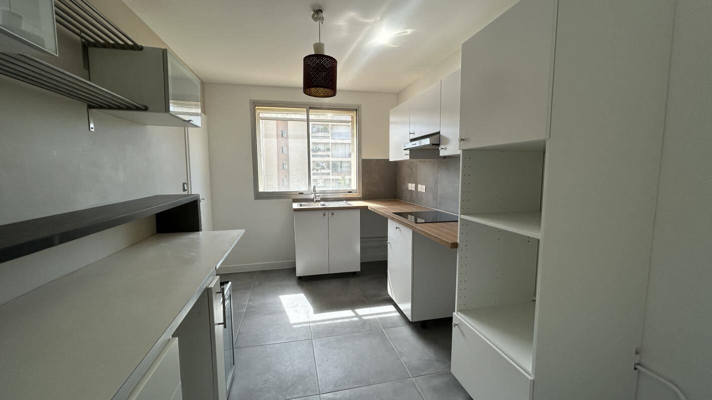 Appartement 3 pièces 83 m² · à Oullins-Pierre-Bénite · 83 m² · 1 250 €/mois