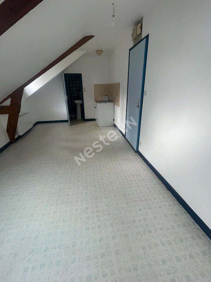 Appartement 1 pièce 14 m² · à Locminé · 13,6 m² · 290 €/mois