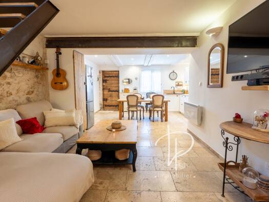 Maison à vendre 275 000 € 4 pièces 2 chambres 86,3 m² 43 m² de terrain Craus La Fare-les-Oliviers 13580